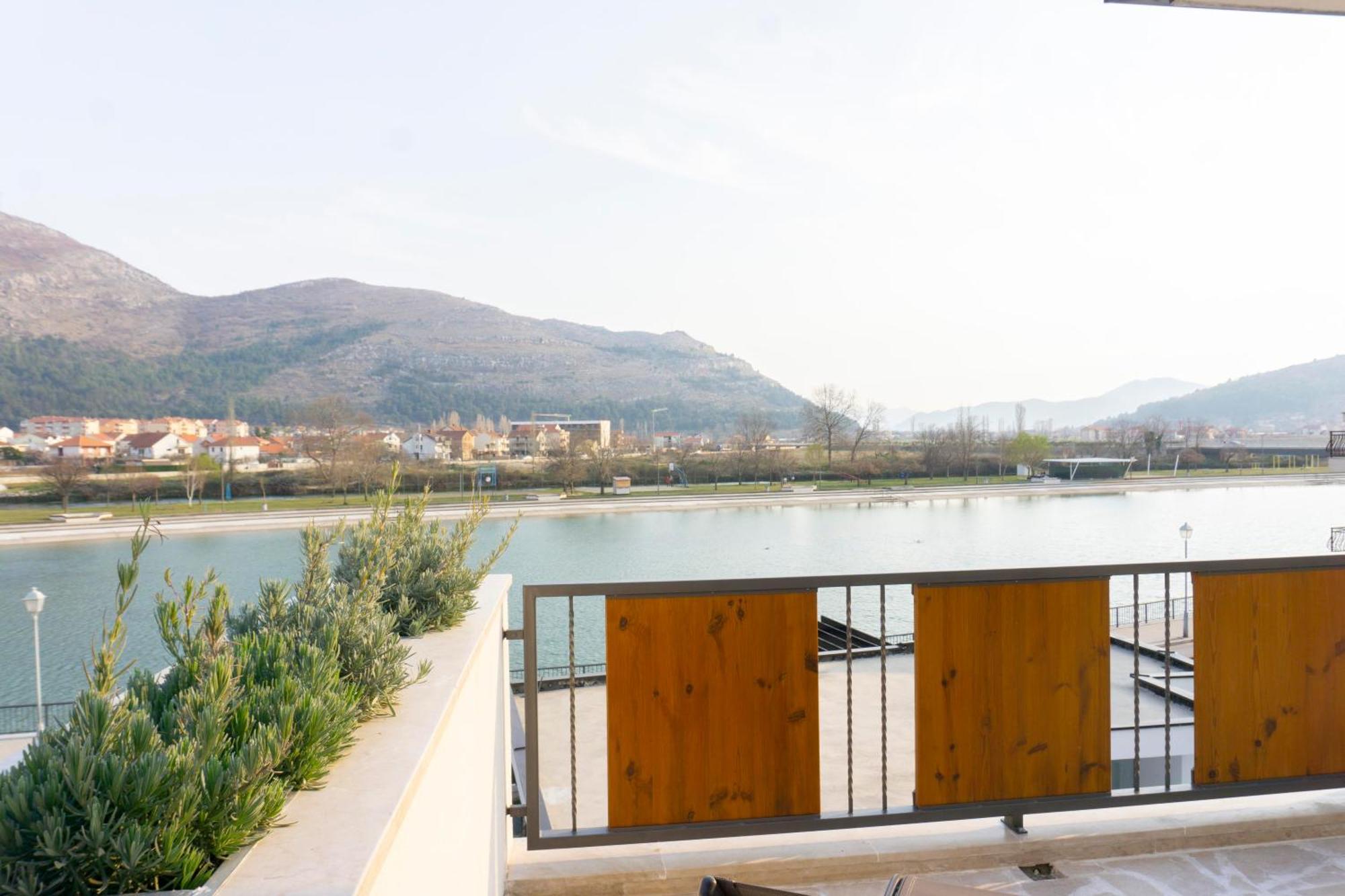 Herceg Vila Требине Стая снимка